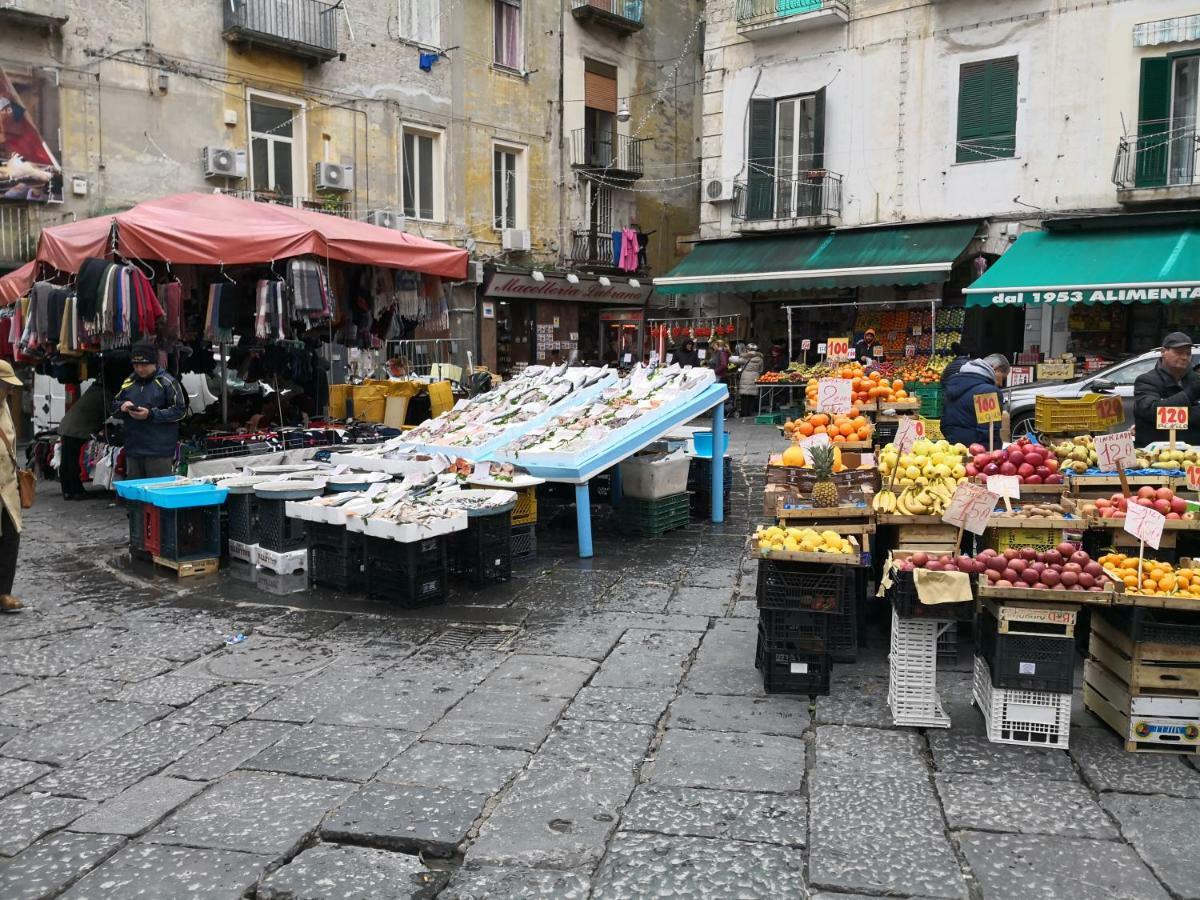 L' Arcata A Montesanto Naples